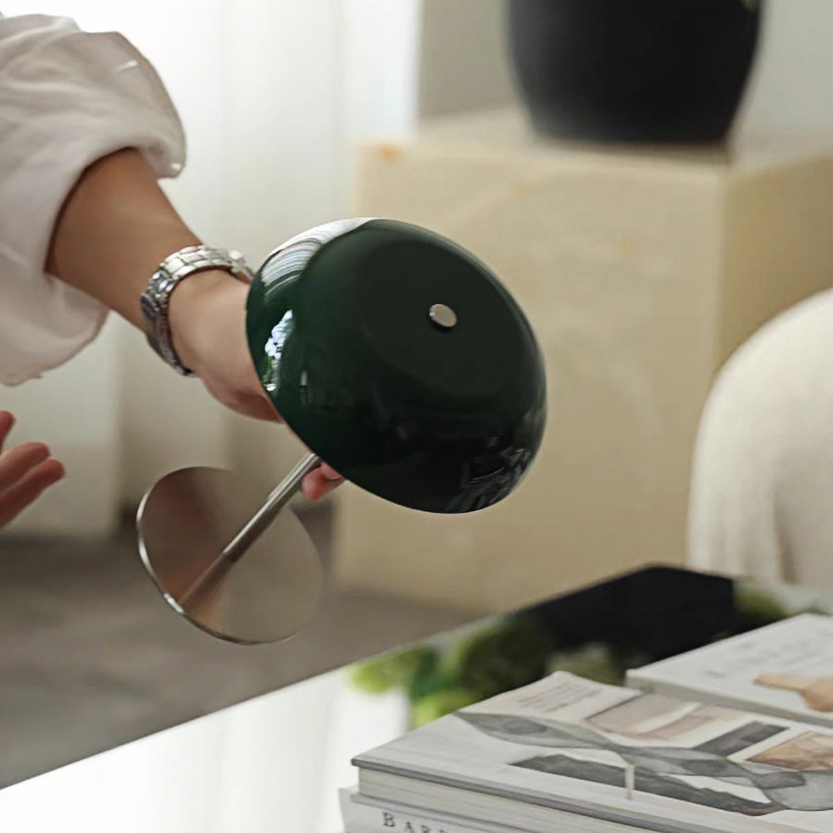 Vintage Cordless Bedside Lamp - Dimmable Warm Glow for Ambiance 1